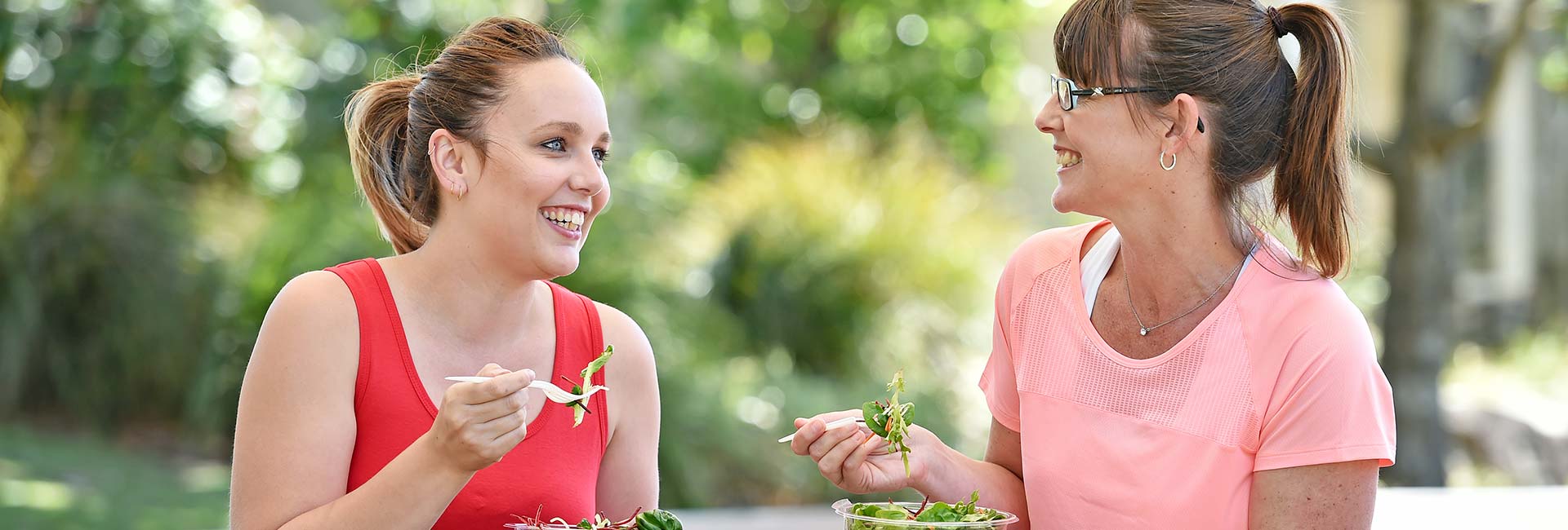 Women eating healthy food